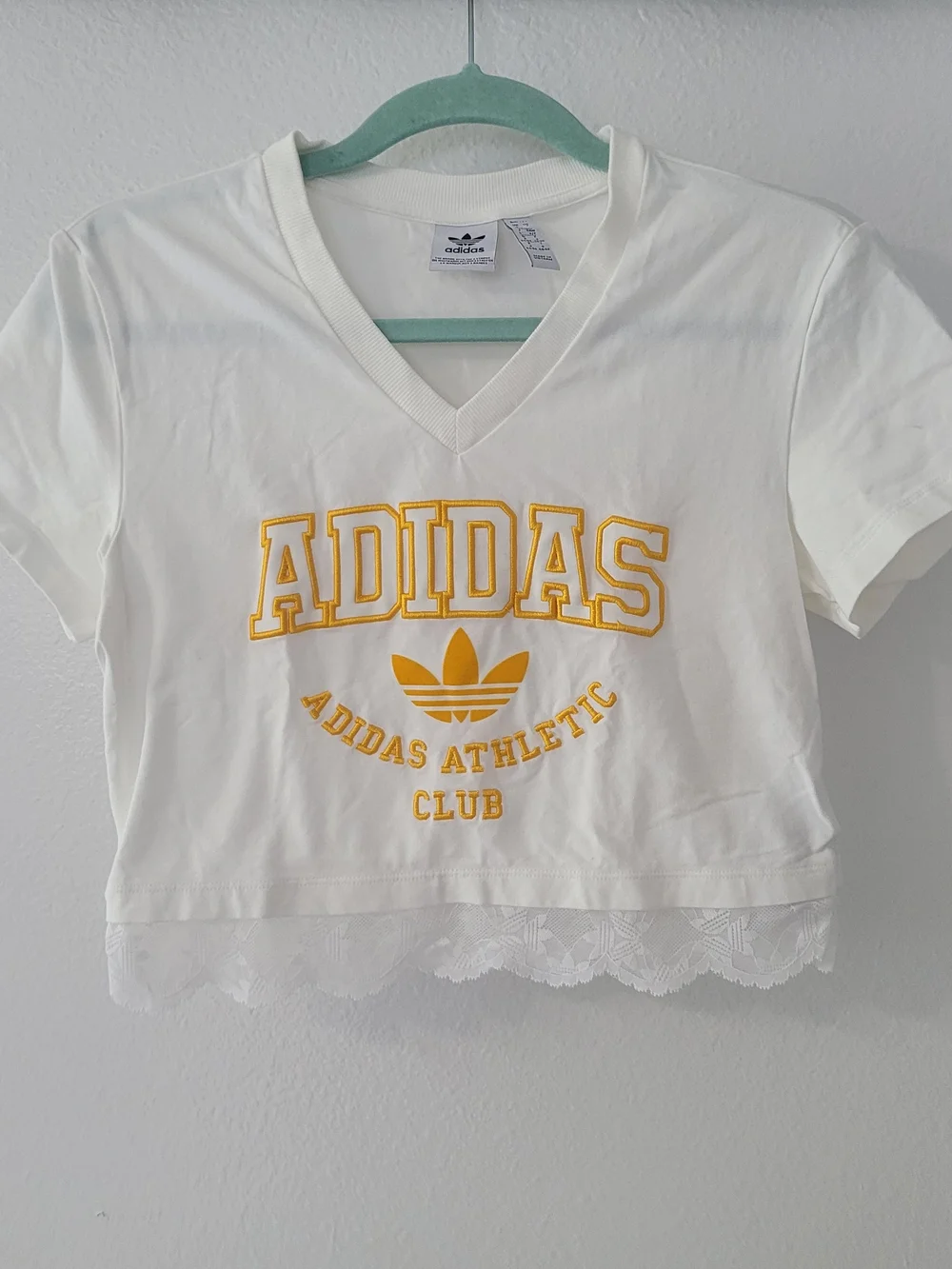 adidas White & Yellow Lace Hem Women V-Neck Logo Tee Size S - Picture 4 of 16